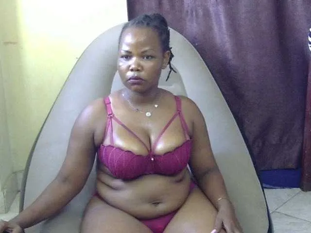 Live sex webcam photo for Nipplebeb #290908842
