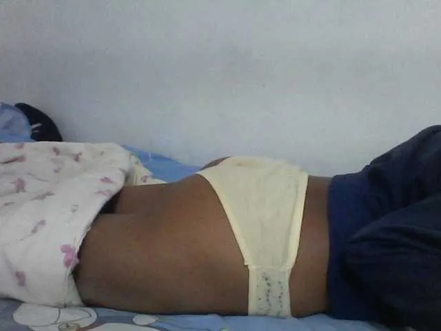 Live sex webcam photo for Nirinah1 #275439307