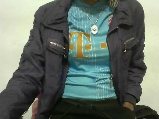 Live sex webcam photo for Nirinah1 #275595290