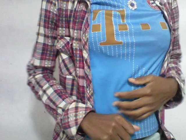 Live sex webcam photo for Nirinah1 #275656294