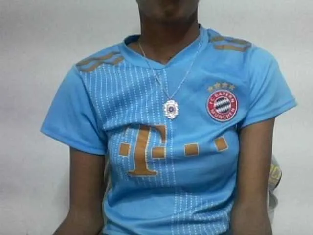 Live sex webcam photo for Nirinah1 #275673623