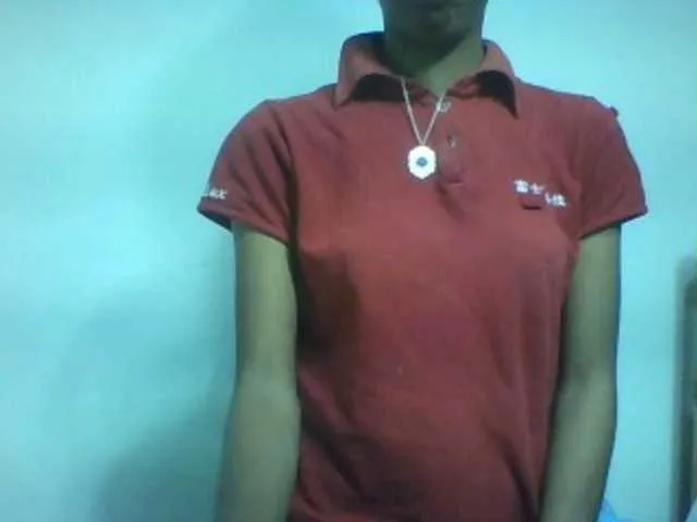 Live sex webcam photo for Nirinah1 #275745740