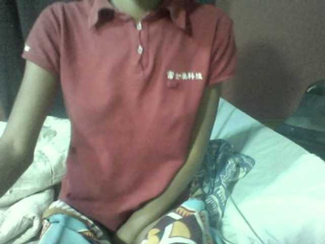 Live sex webcam photo for Nirinah1 #275934231