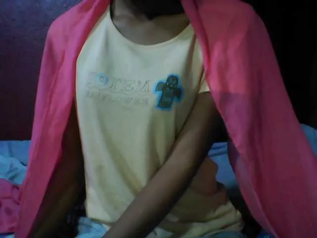 Live sex webcam photo for Nirinah1 #275991781