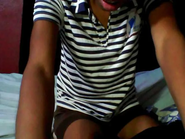 Live sex webcam photo for Nirinah1 #275998979