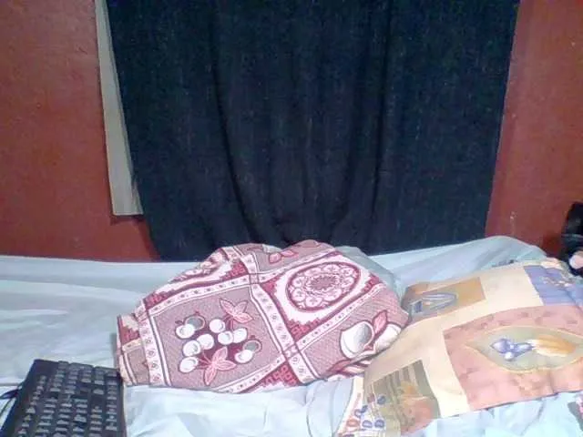 Live sex webcam photo for Nirinah1 #276058882