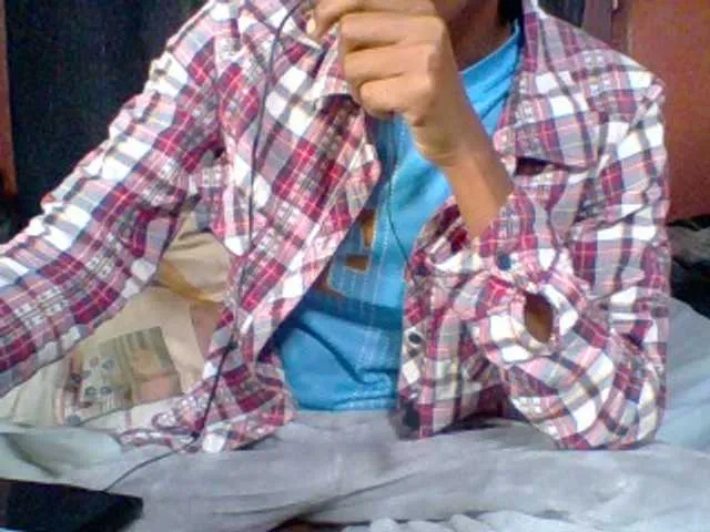 Live sex webcam photo for Nirinah1 #276070443