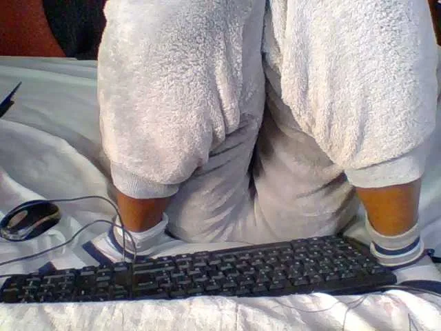 Live sex webcam photo for Nirinah1 #276127816