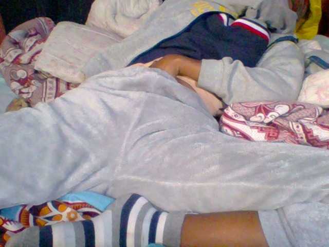 Live sex webcam photo for Nirinah1 #276136336