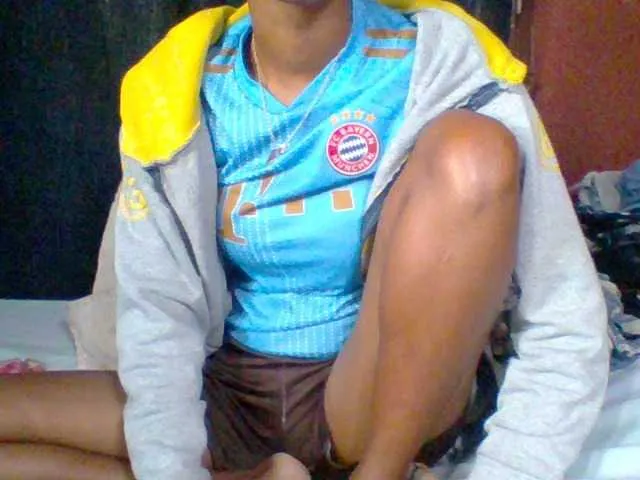 Live sex webcam photo for Nirinah1 #276144733