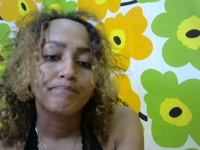 Live sex webcam photo for Nirinnah #276218667