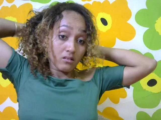 Live sex webcam photo for Nirinnah #276227905