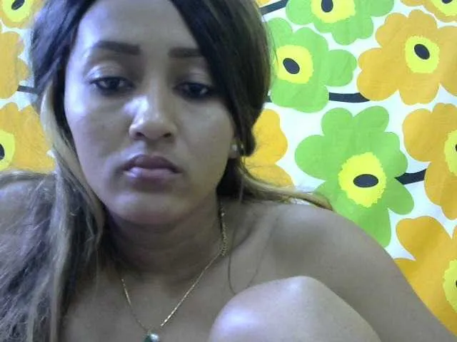 Live sex webcam photo for Nirinnah #276276506
