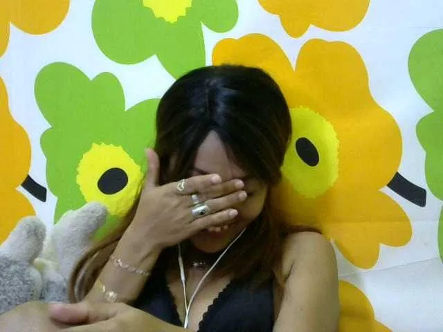 Live sex webcam photo for Nirinnah #276383632