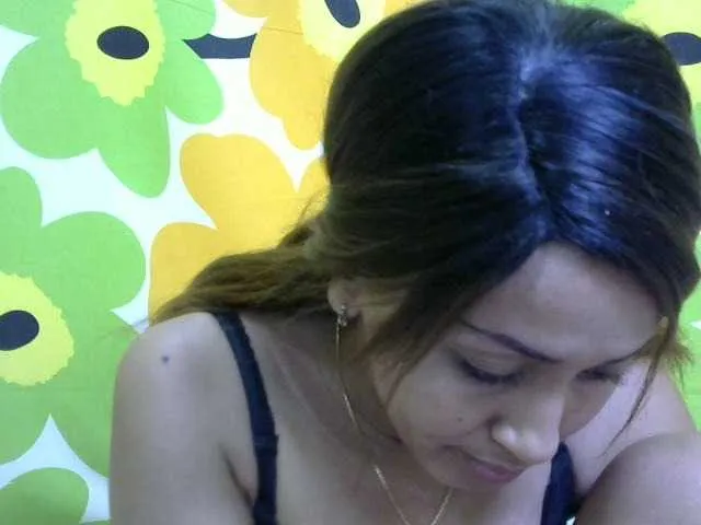 Live sex webcam photo for Nirinnah #276439610
