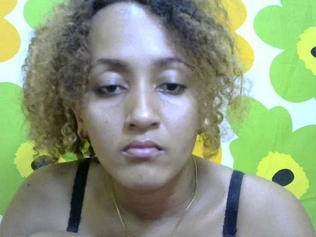 Live sex webcam photo for Nirinnah #276489114