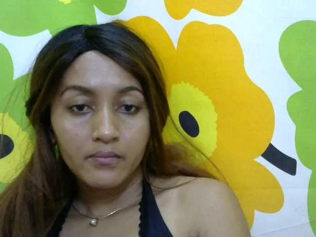 Live sex webcam photo for Nirinnah #276496185