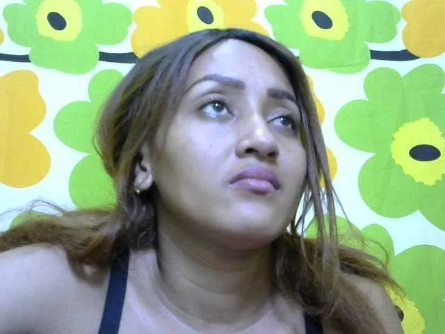 Live sex webcam photo for Nirinnah #276523864