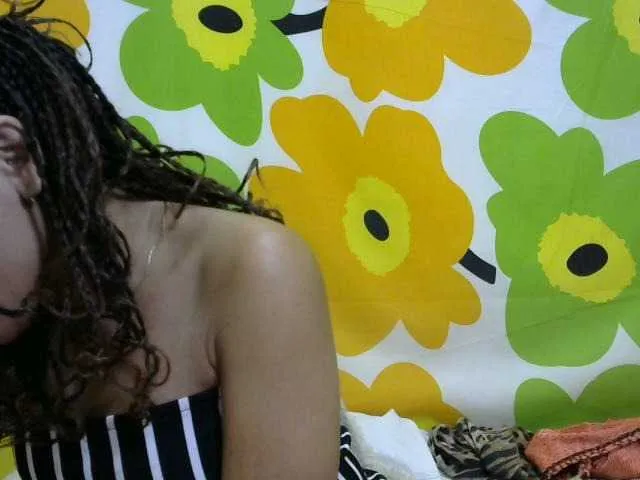 Live sex webcam photo for Nirinnah #276607152