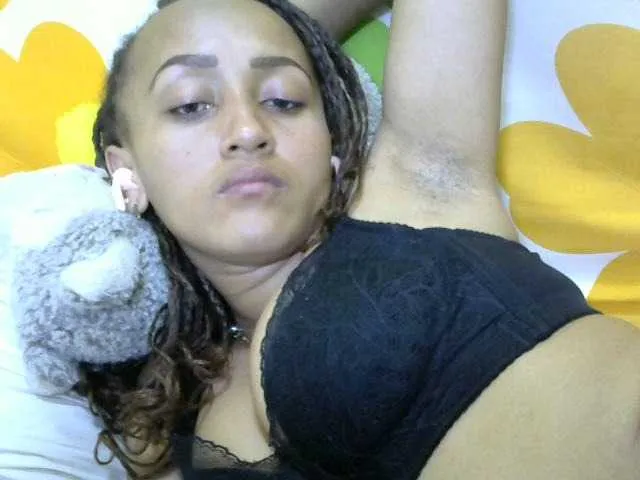 Live sex webcam photo for Nirinnah #276654564