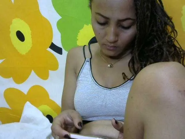 Live sex webcam photo for Nirinnah #276667458