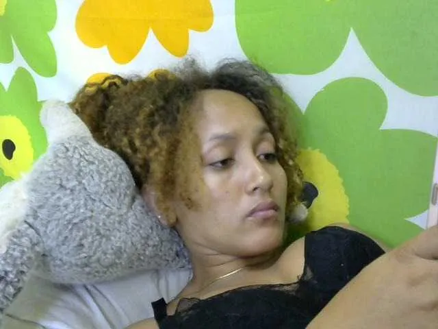 Live sex webcam photo for Nirinnah #276709339