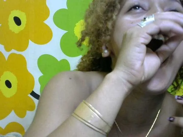 Live sex webcam photo for Nirinnah #276711685