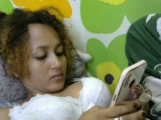 Live sex webcam photo for Nirinnah #276716700