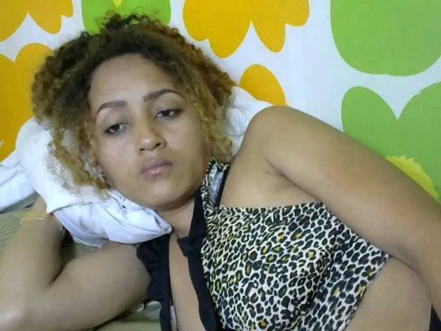 Live sex webcam photo for Nirinnah #276794578