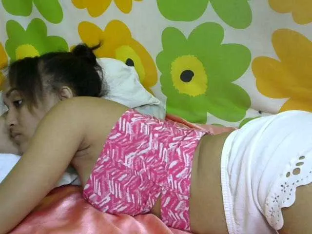 Live sex webcam photo for Nirinnah #276852198