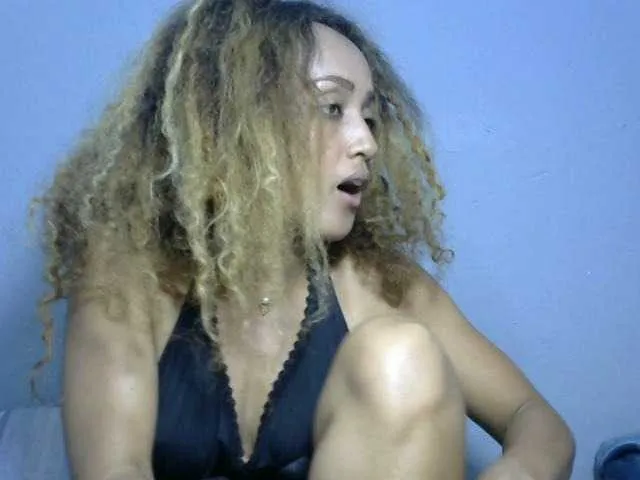 Live sex webcam photo for Nirinnah #277195488