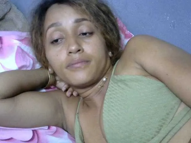 Live sex webcam photo for Nirinnah #277276281