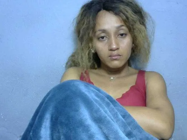 Live sex webcam photo for Nirinnah #277306957