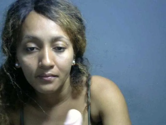 Live sex webcam photo for Nirinnah #277343686