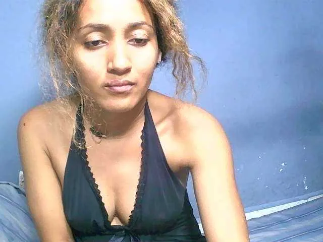 Live sex webcam photo for Nirinnah #277496995