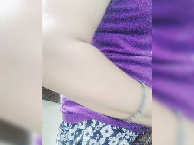 Live sex webcam photo for Nitu2005 #277819305