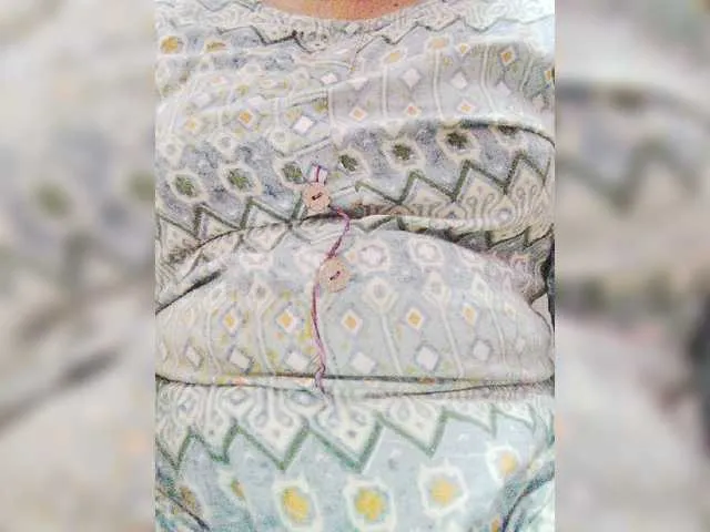 Live sex webcam photo for Nitu2005 #278024491