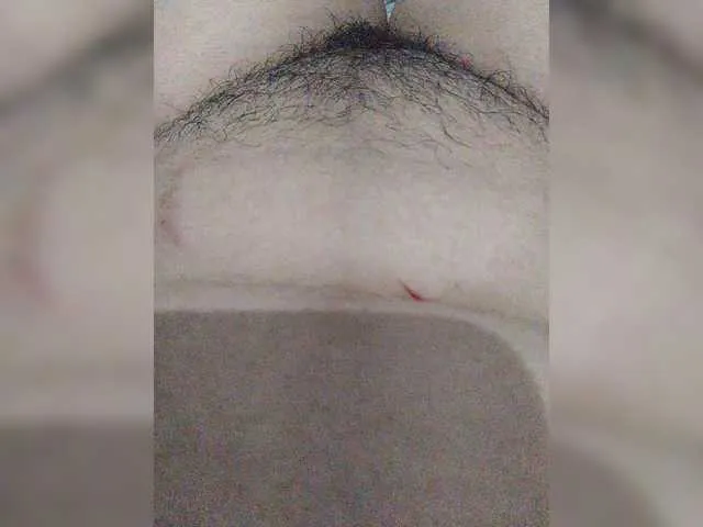 Live sex webcam photo for Nitu2005 #290663809