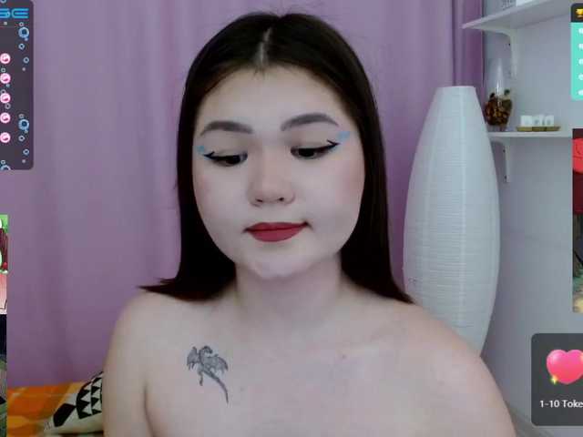 Live sex webcam photo for NiyaDo #273035322