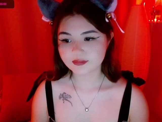 Live sex webcam photo for NiyaDo #273180375