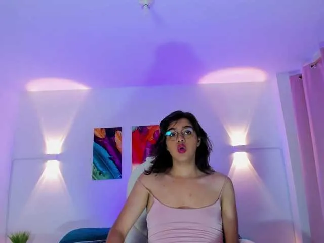 Live sex webcam photo for NoahCastro #277679577