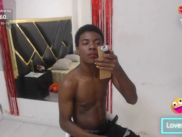 Live sex webcam photo for NoahJhonson69 #292908396