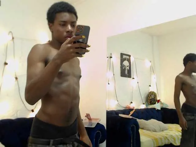 Live sex webcam photo for NoahJhonson69 #292991683