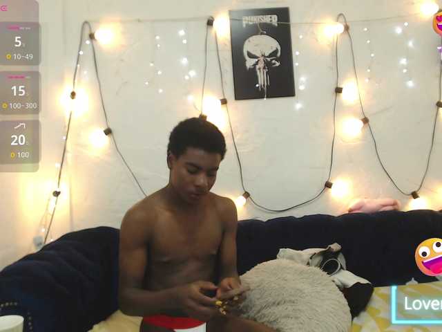 Live sex webcam photo for NoahJhonson69 #293001123