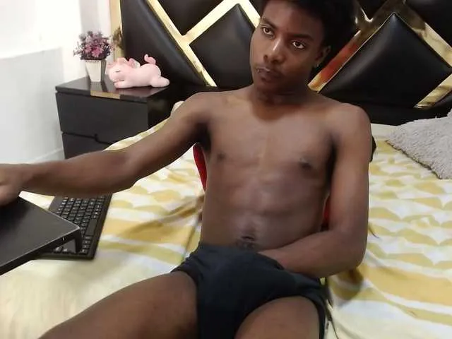 Live sex webcam photo for NoahJhonson69 #293639119