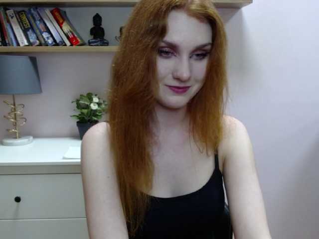 Live sex webcam photo for Noemi-Love #275672401