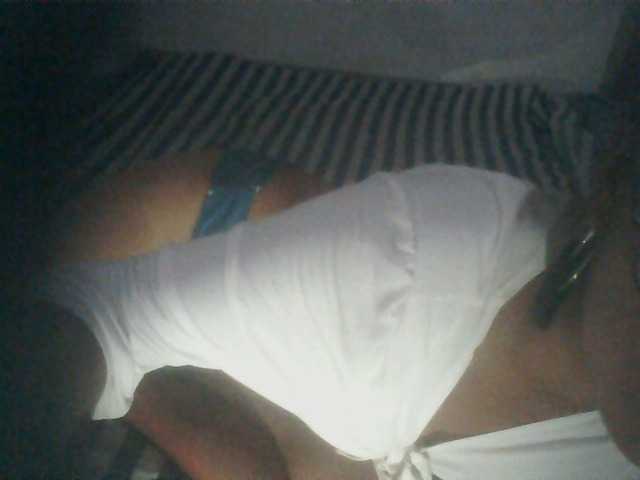 Live sex webcam photo for Noemie28 #276600621