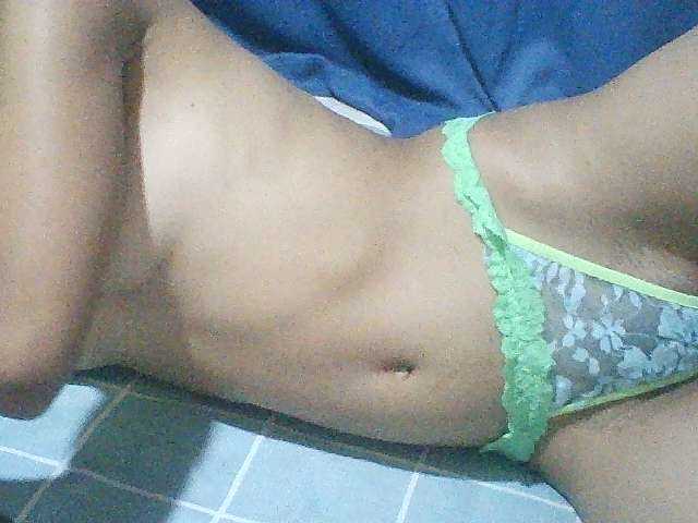 Live sex webcam photo for Noemie28 #277217031