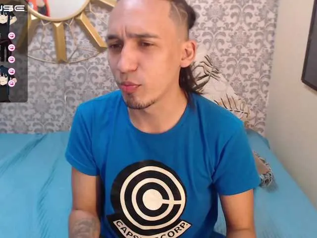 Live sex webcam photo for NoemyAndLian #273837603