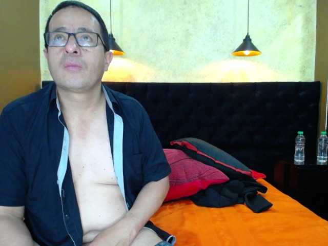 Live sex webcam photo for Nolovis #272178337